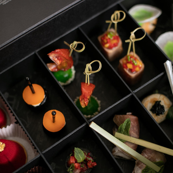 Чем угощать гостей на онлайн-вечеринке? Показываем боксы