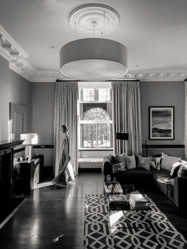 Воздушное платье и солнечный свет — все,