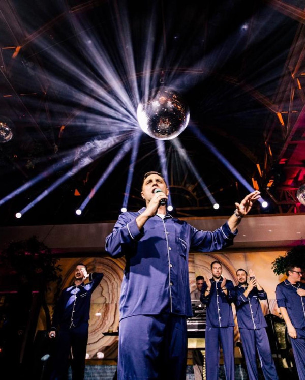 Радио, телевидение, премии — история и опыт