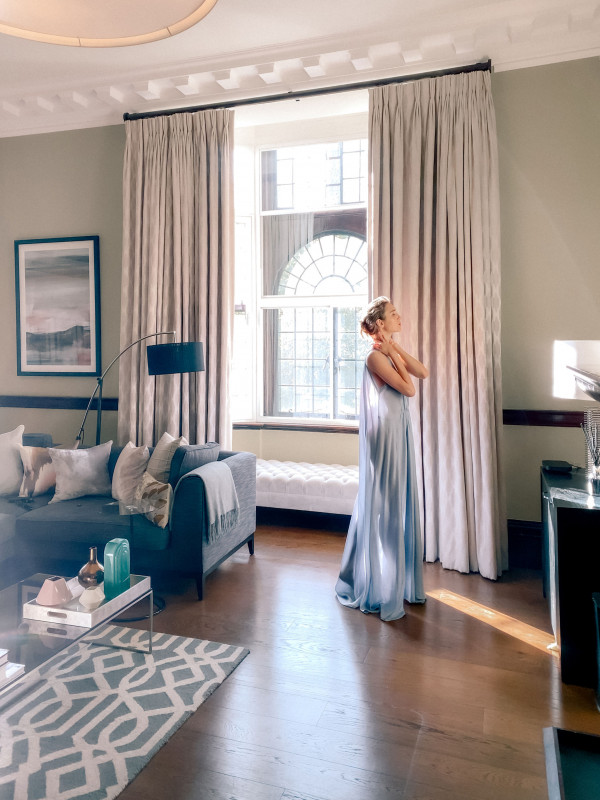 Воздушное платье и солнечный свет — все,