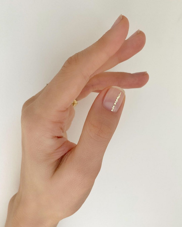 Свадебный маникюр с блестками