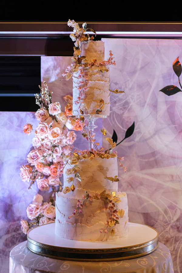 Нежная свадьба с оттенком бохо на берегу