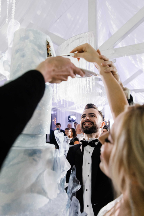 Белоснежная свадьба с хрусталем