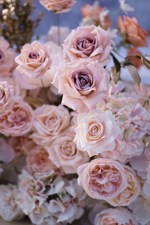 Нежная свадьба с оттенком бохо на берегу