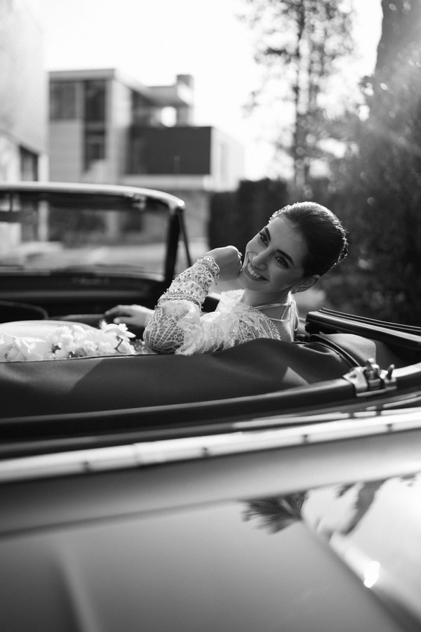 Нежная свадьба с оттенком бохо на берегу