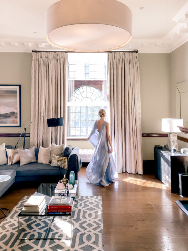 Воздушное платье и солнечный свет — все,