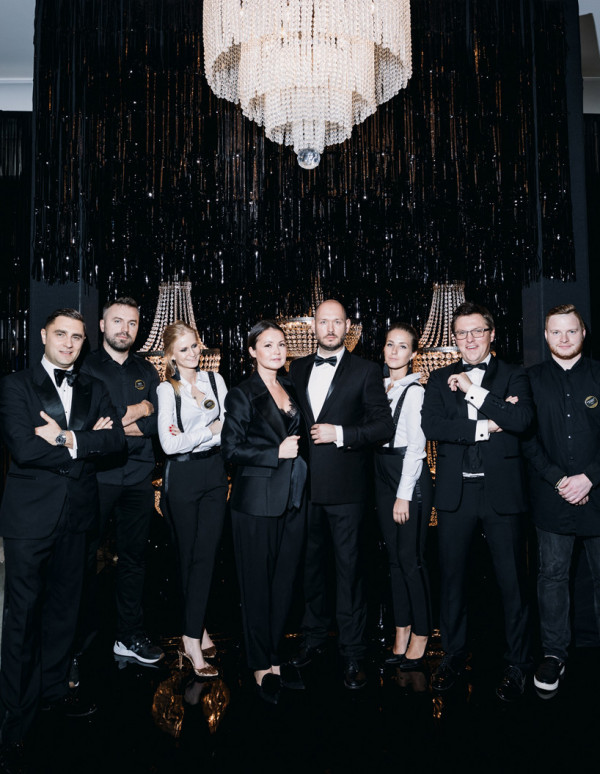 Радио, телевидение, премии — история и опыт