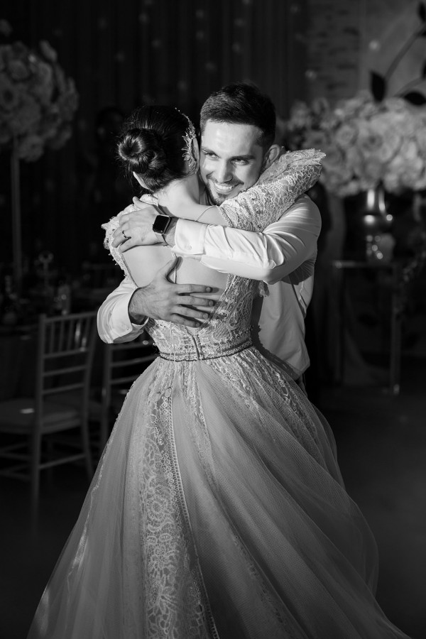 Нежная свадьба с оттенком бохо на берегу