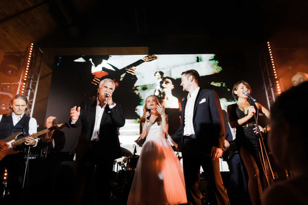 Нежная свадьба в загородном яхт-клубе