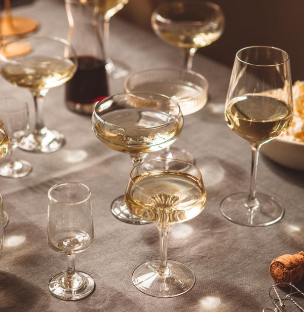 Лаконичная свадебная сервировка для убежденных минималистов