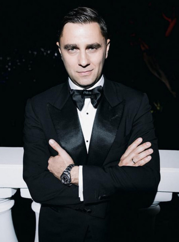 Радио, телевидение, премии — история и опыт