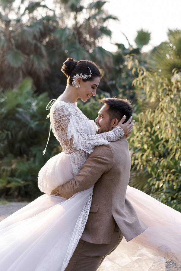 Нежная свадьба с оттенком бохо на берегу