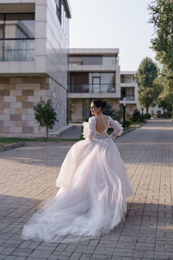 Нежная свадьба с оттенком бохо на берегу