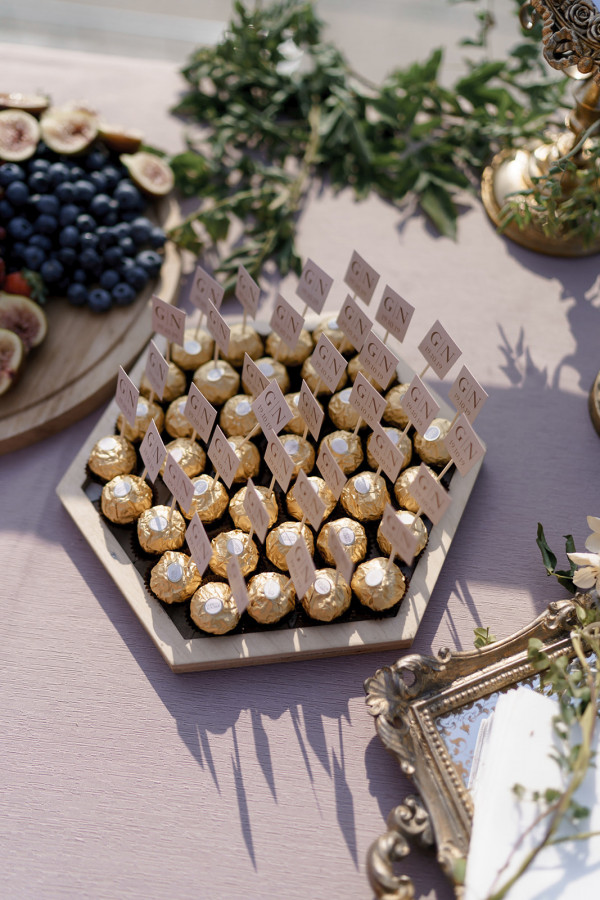 Нежная свадьба с оттенком бохо на берегу