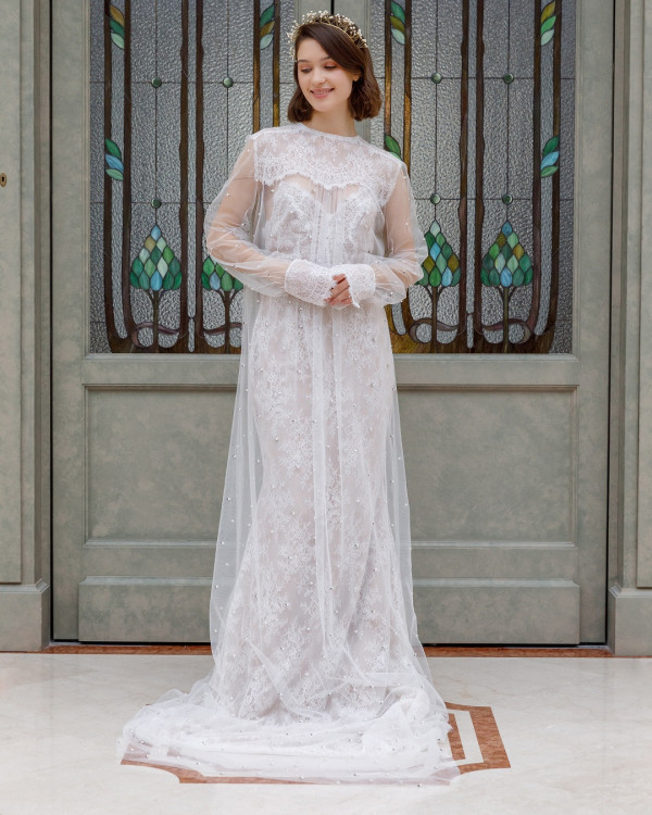 Платья с выразительными деталями для летней свадьбы