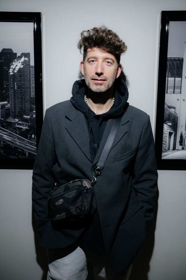 Ведущие Дмитрий Кожома