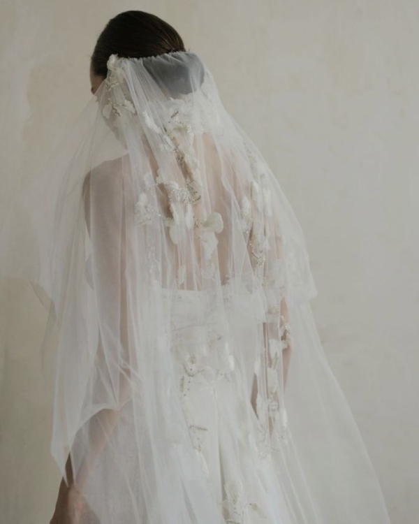 Свадебная фата: 10 необычных вариантов