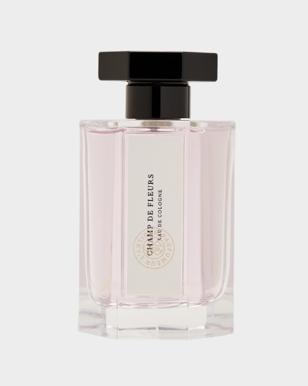 5 селективных ароматов с цветочными нотами для