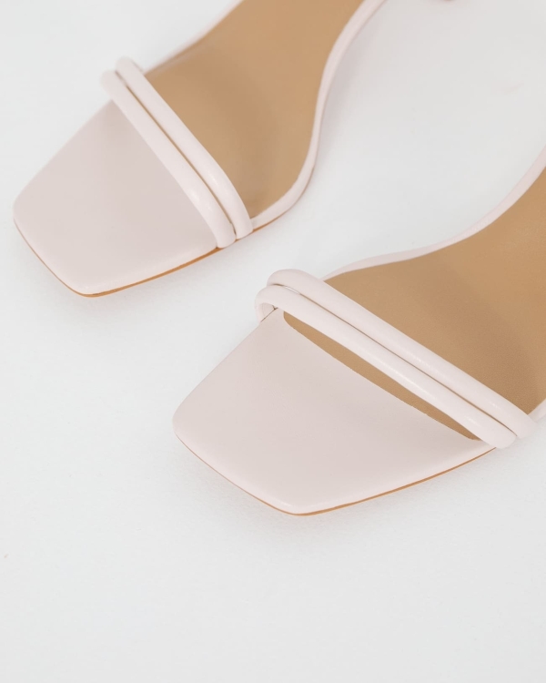 Где купить свадебные туфли в Питере?