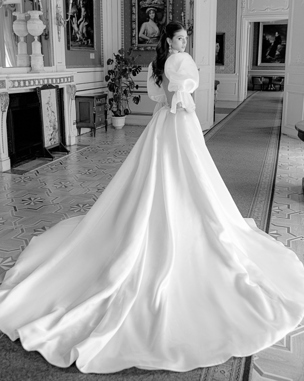 Платья-трансформеры — актуальная альтернатива нескольким нарядам