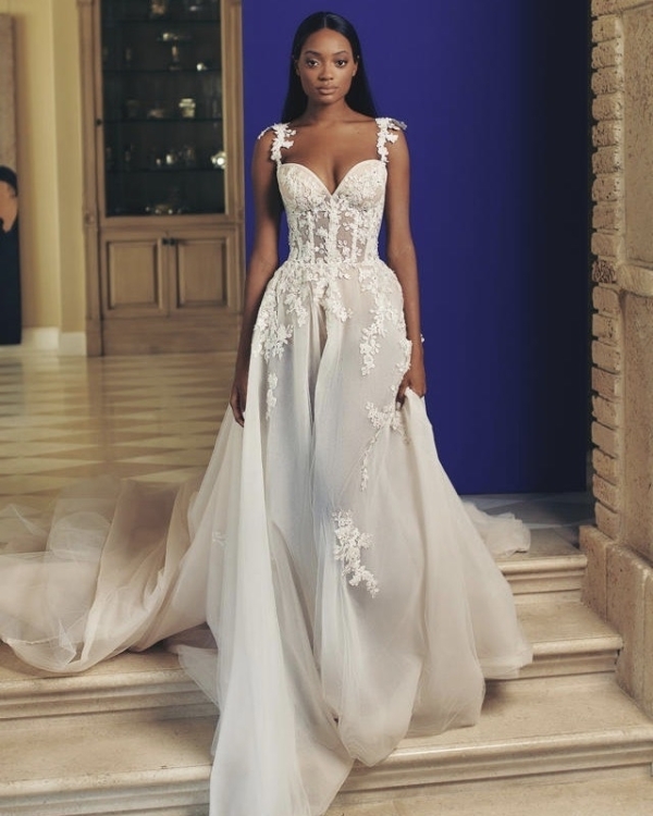 Посмотрите на новые свадебные коллекции израильских модельеров