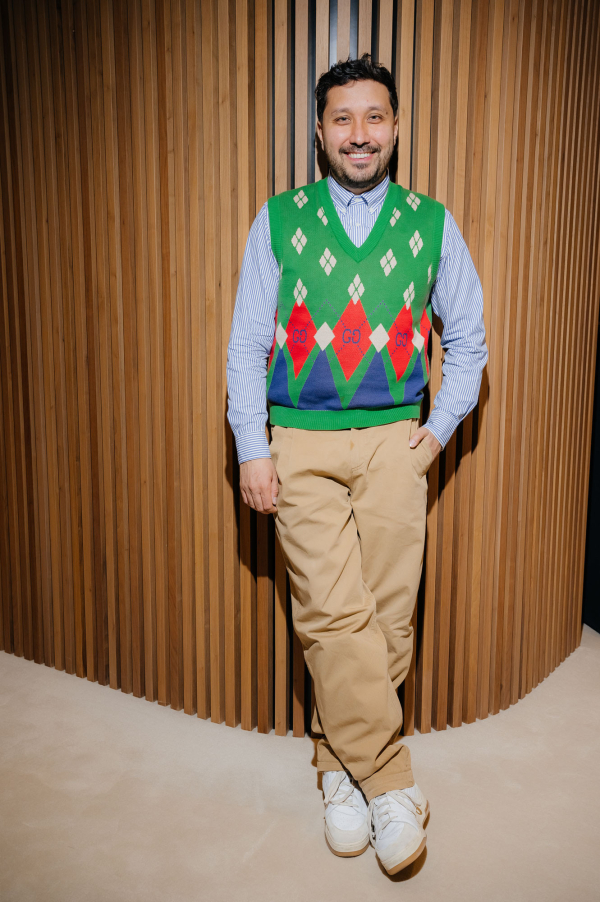 Ведущие Константин Анисимов