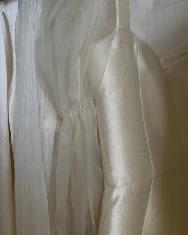 Платья-трансформеры — актуальная альтернатива нескольким нарядам