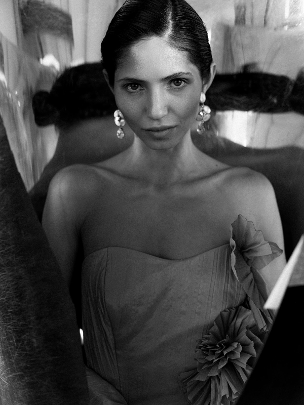 Нежный референс для фотосессии невесты в твоческом