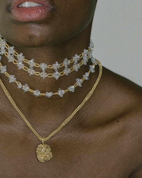 10 цветочных украшений для весенне-летней свадьбы