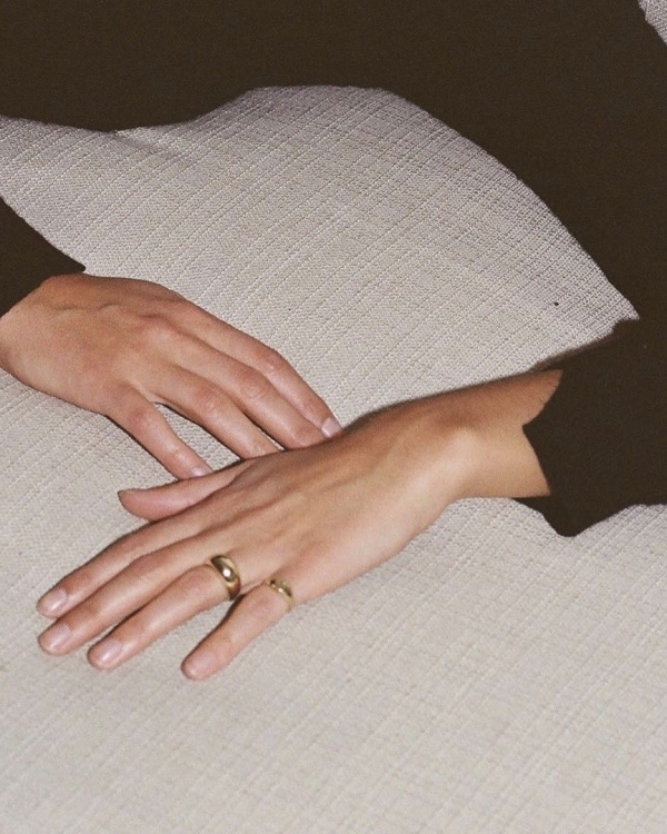 Ring selfie: как красиво рассказать о помолвке