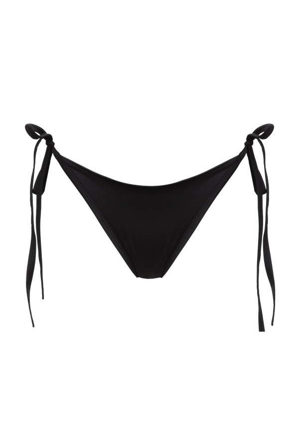 Асимметрия, шнурки и яркие цвета: 22 стильных