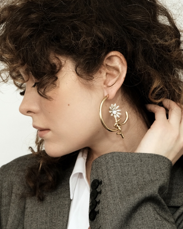 10 цветочных украшений для весенне-летней свадьбы