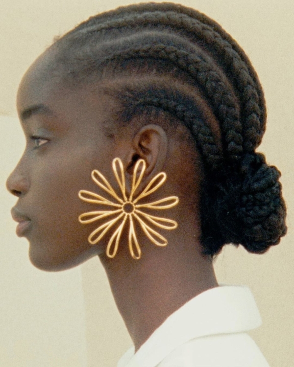 10 цветочных украшений для весенне-летней свадьбы