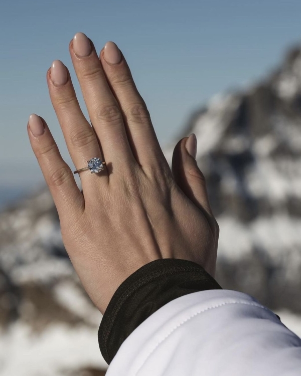 Ring selfie: как красиво рассказать о помолвке