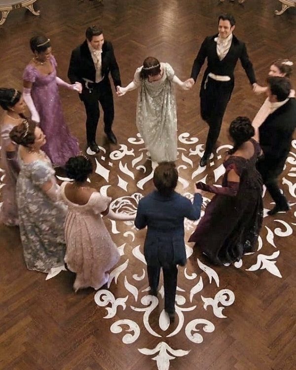 Что ожидать от приквела «Бриджертонов» о королеве