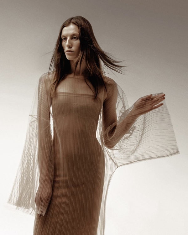 16 нюдовых платьев для образов подружек невесты