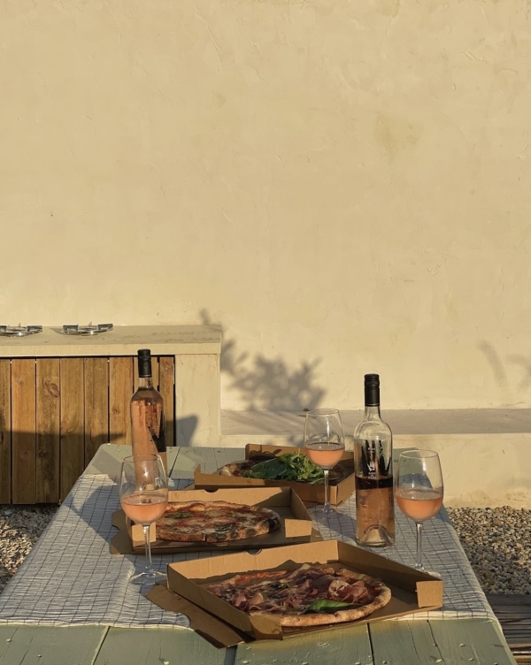 Девичник: 18 идей для оформления ужина с