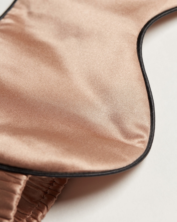 Выбираем подарки для гостей свадьбы от жениха