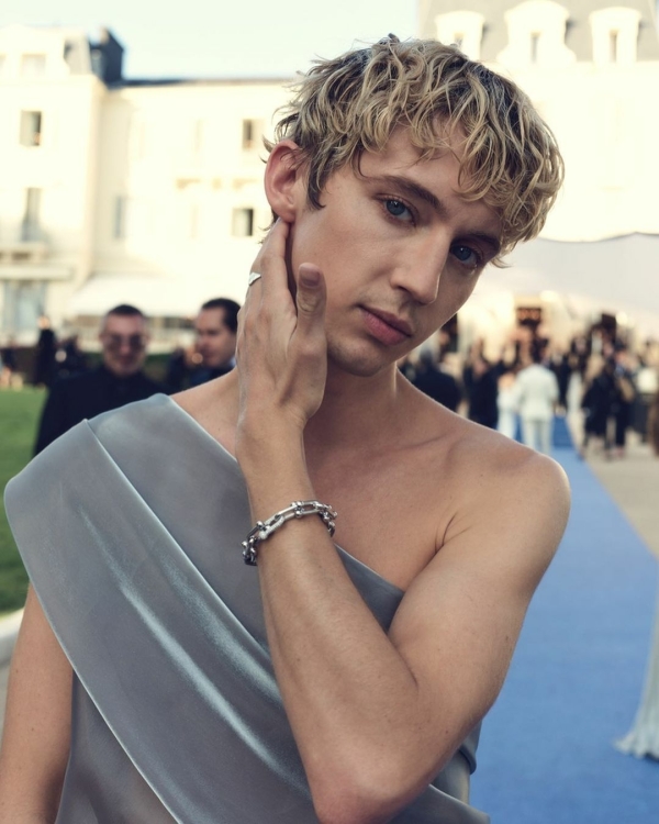 9 стильных свадебных образов гостей гала-вечера amfAR