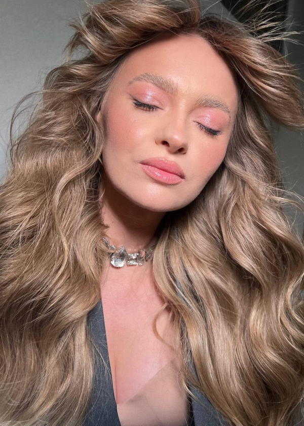 Стилисты Анастасия Лисицына