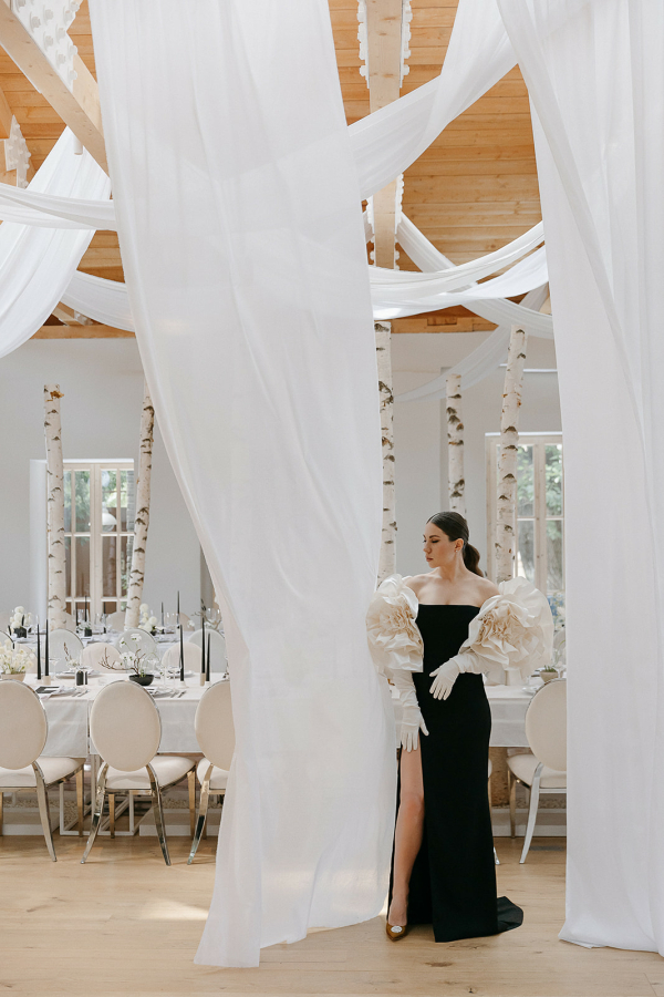 Черно-белая свадьба в модном пространстве Yauza Place