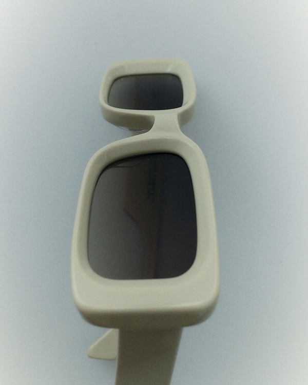 Какие солнцезащитные очки выбрать невесте?