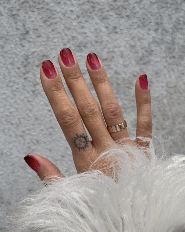 Главные тренды летнего маникюра 2023