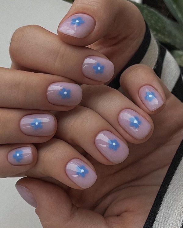 Главные тренды летнего маникюра 2023