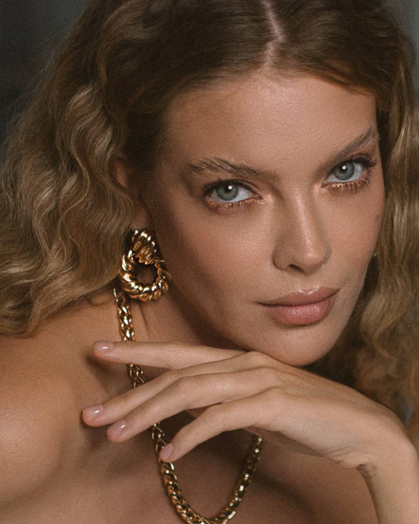 Стилисты Анастасия Лисицына