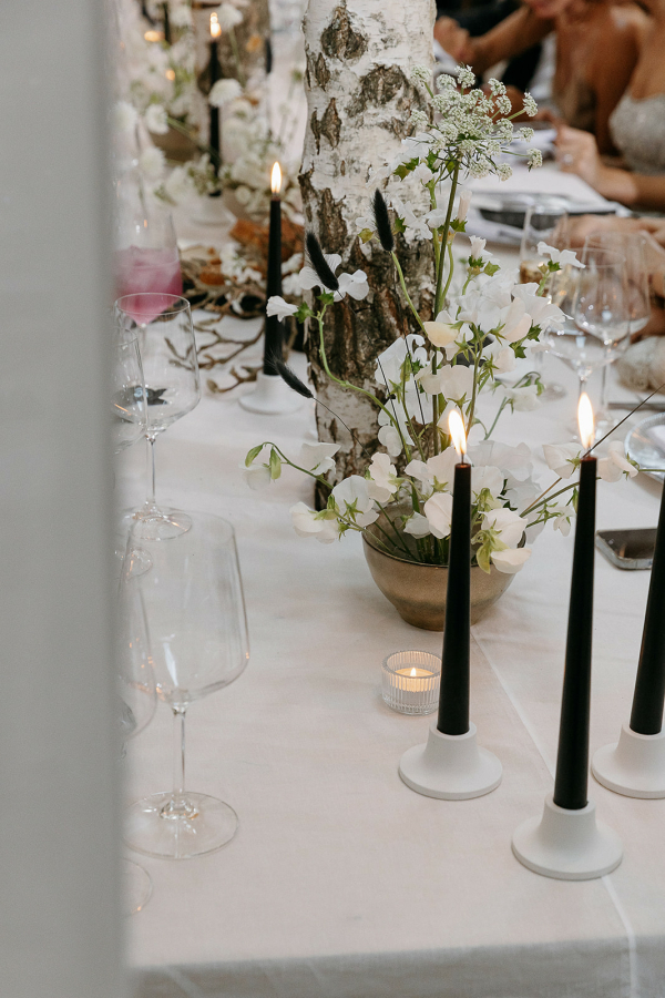 Черно-белая свадьба в модном пространстве Yauza Place