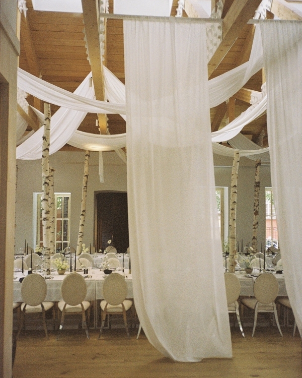 Черно-белая свадьба в модном пространстве Yauza Place