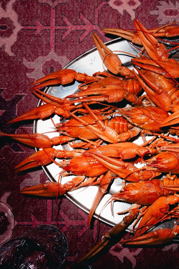 Атмосфера русского бомонда XX века на дне