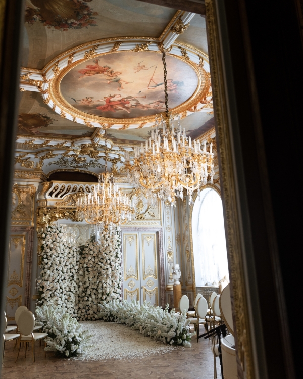 Бал — новый старый формат для свадьбы. Как