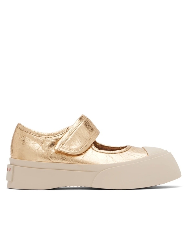 Не носите платья с беговыми кроссовками: 20